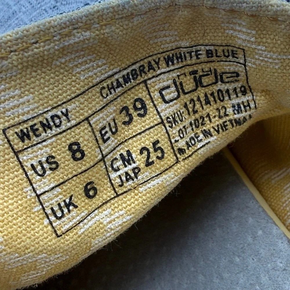 Women's Hey Dude Wendy Chambray White Blue Canvas Slip-On‎ Comfort Shoes Size 8